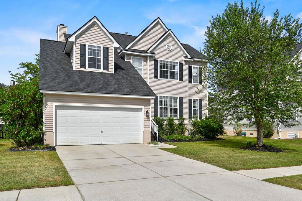 Photo of 1820 Palmetto Isle Drive, Mount Pleasant, SC 29466 (MLS # 26011711)