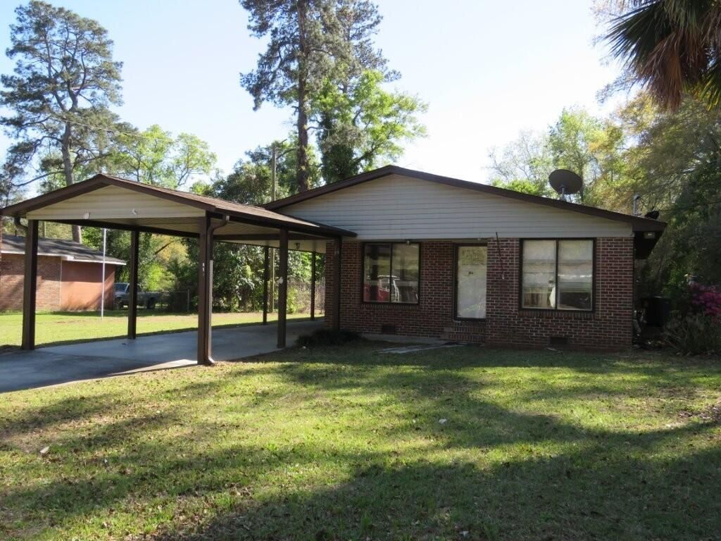Photo of 516 Rosewood Drive, Orangeburg, SC 29115 (MLS # 26013245)