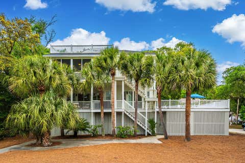 Photo of 17 Sand Dollar Drive, Isle of Palms, SC 29451 (MLS # 26012715)