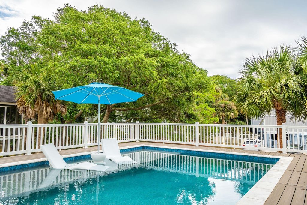 Photo of 17 Sand Dollar Drive, Isle of Palms, SC 29451 (MLS # 26012715)