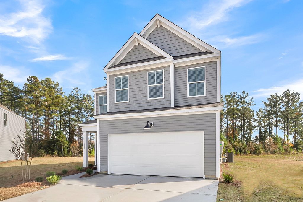 Photo of 301 Clipper Court, Summerville, SC 29486 (MLS # 25029347)