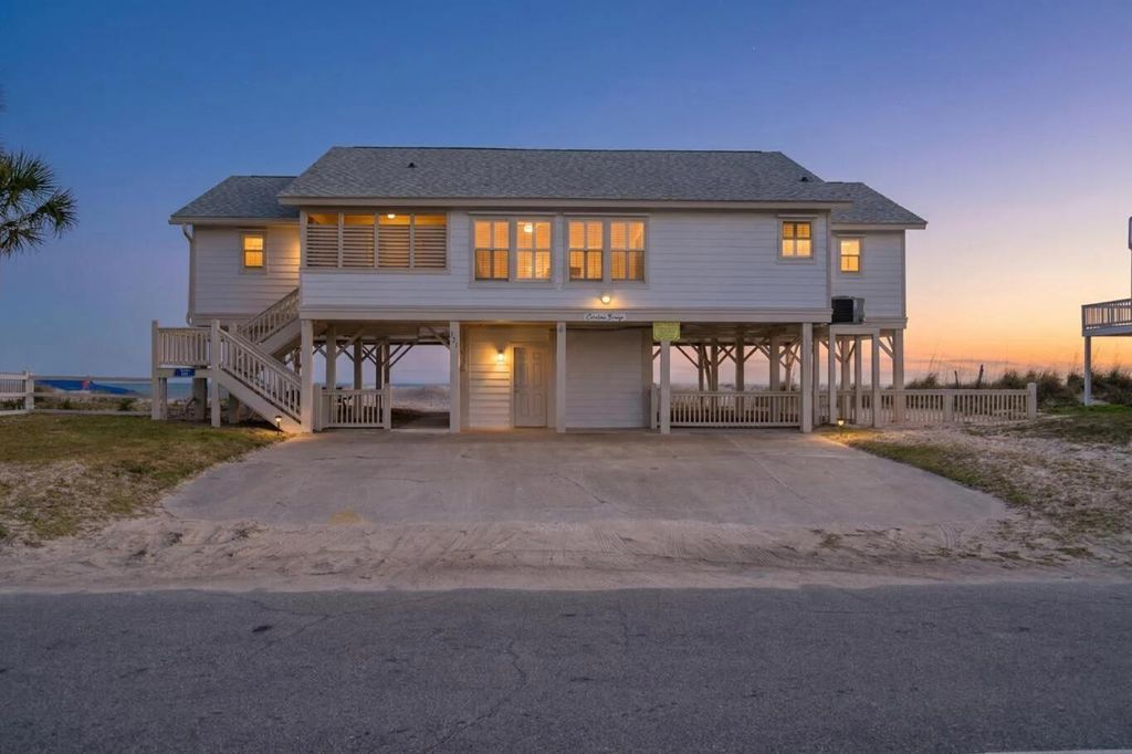 Photo of 142 Palmetto Boulevard, Edisto Island, SC 29438 (MLS # 26011320)