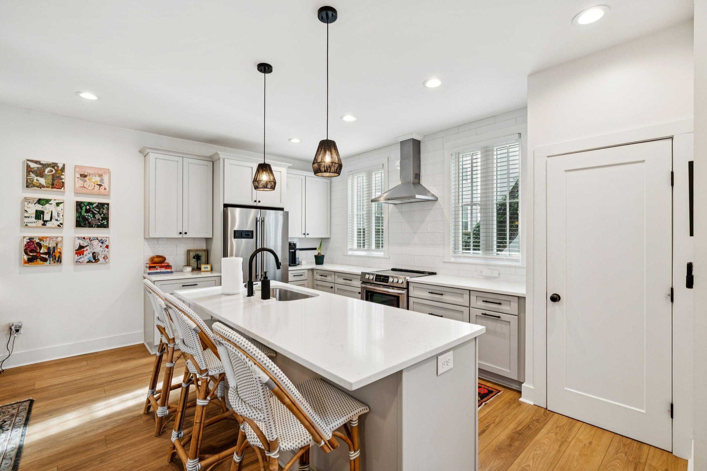 16 Cleveland Street 300