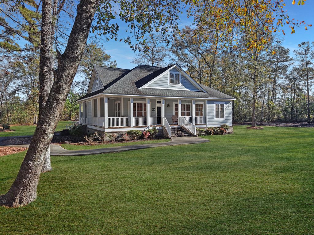 Photo of 1336/1346 Whitehouse Road, Summerville, SC 29486 (MLS # 26001281)