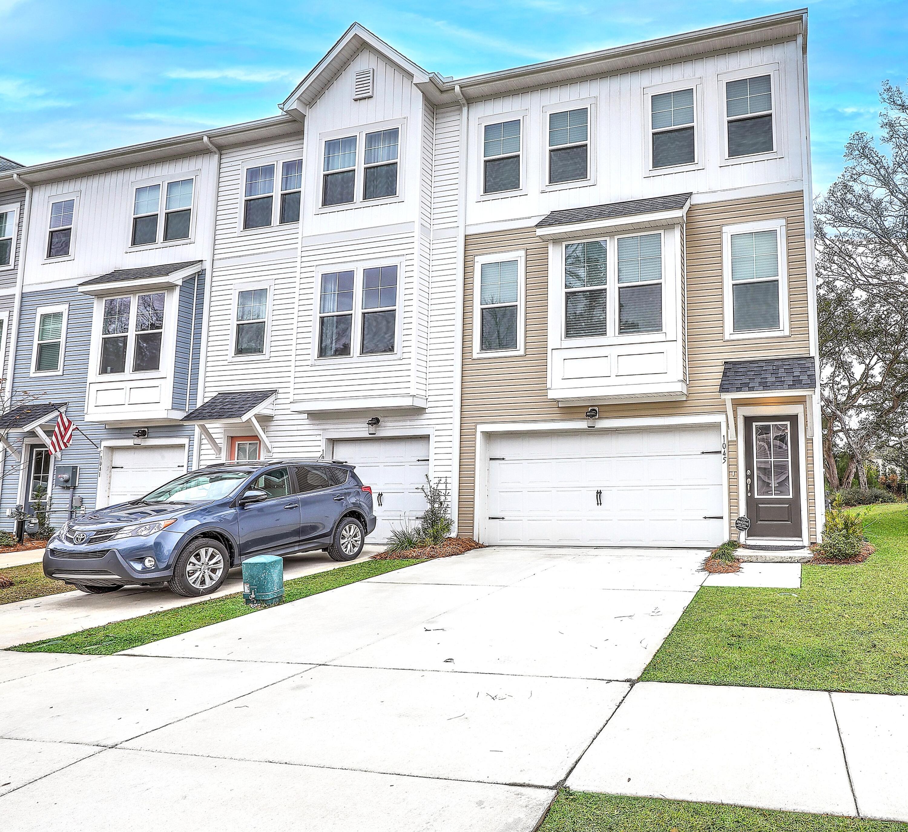 1045 Old Cypress Run