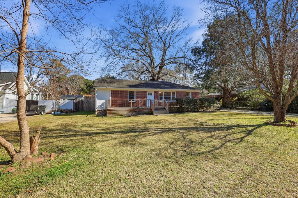 Photo of 131 Harvey Avenue, Goose Creek, SC 29445 (MLS # 26002767)