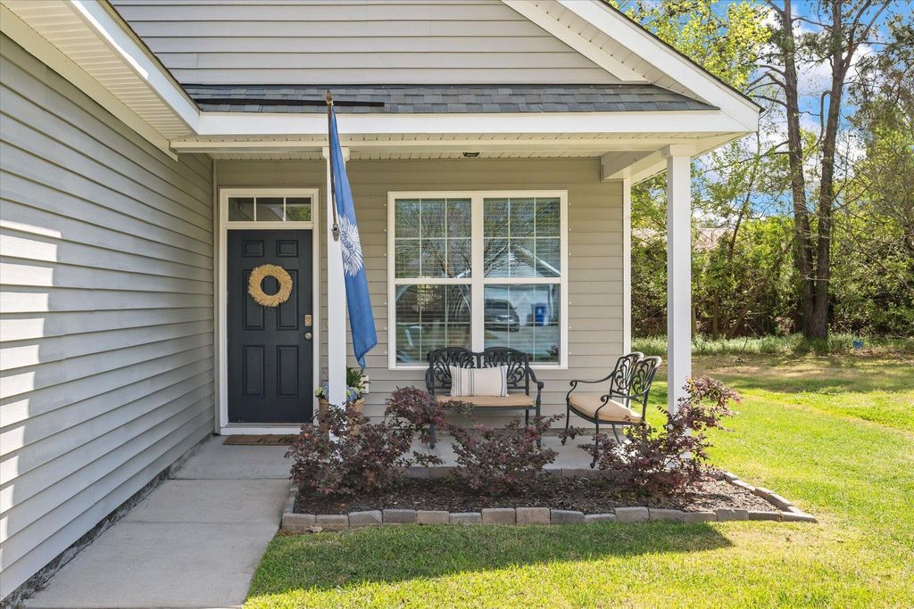 Photo of 5040 Wapiti Way, Hollywood, SC 29449 (MLS # 26013077)