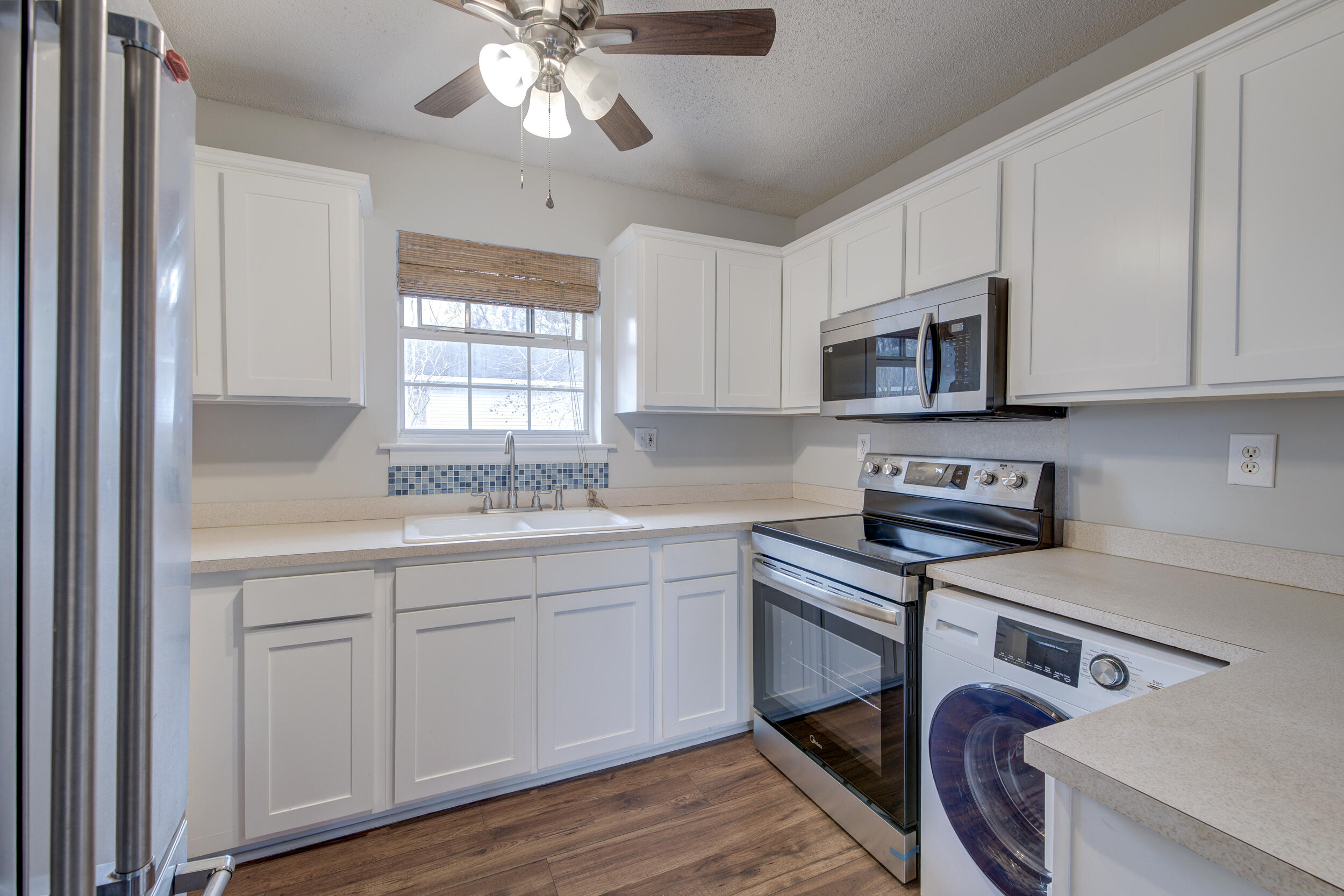 516 Arlington Drive B8