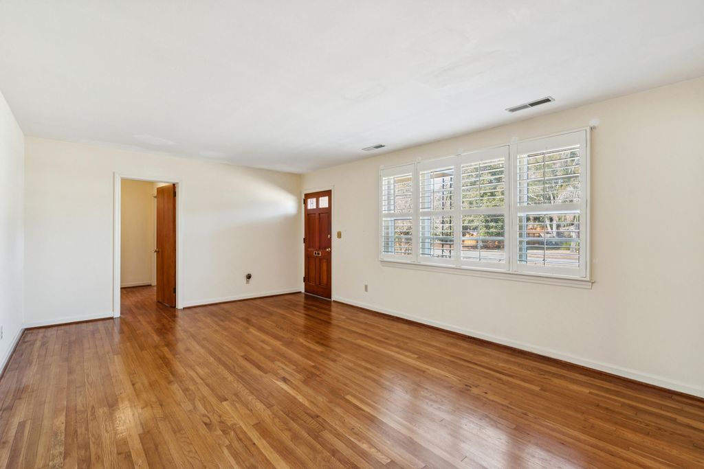 Photo of 835 Erckmann Drive, Mount Pleasant, SC 29464 (MLS # 26001787)