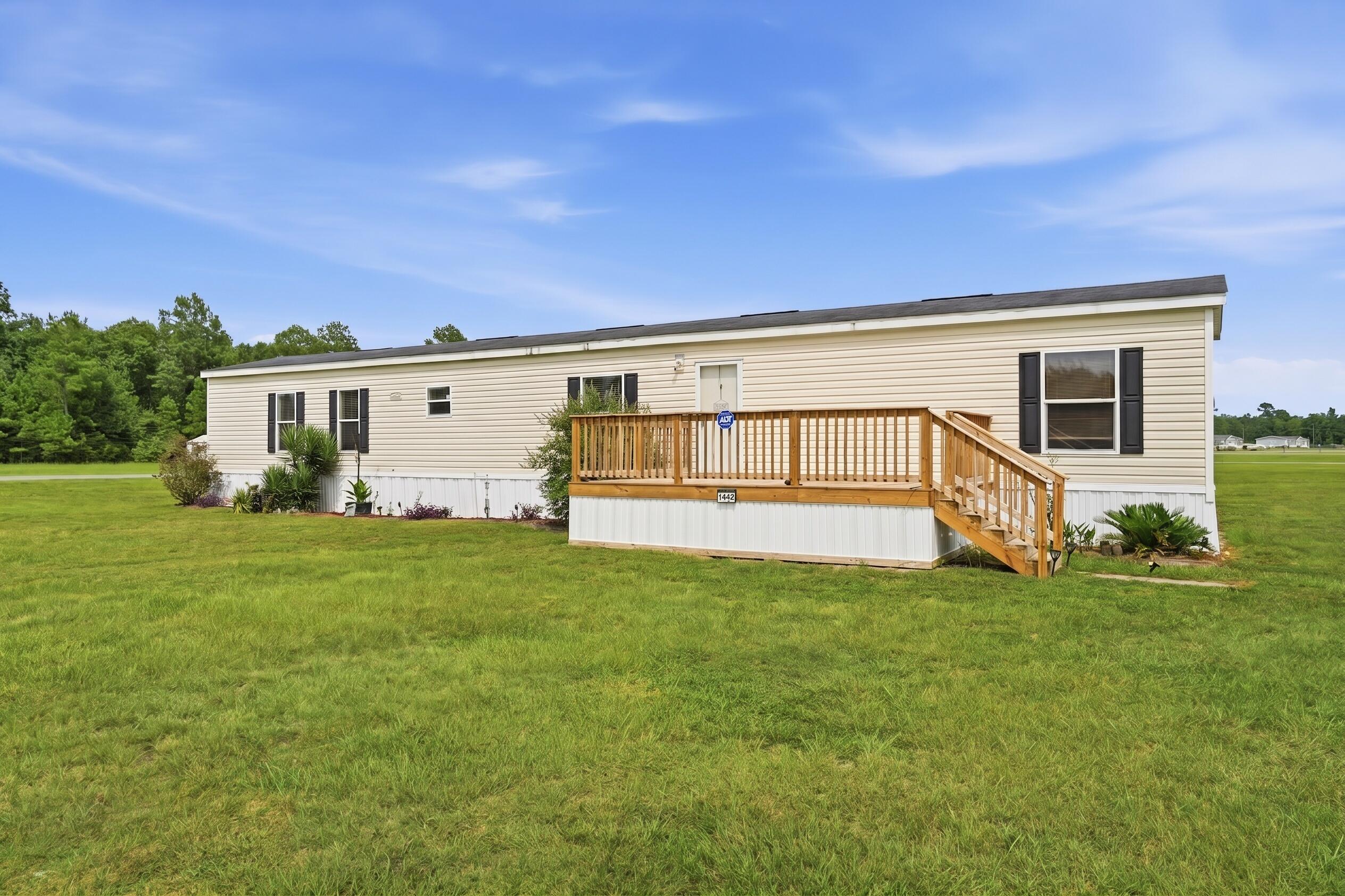 1442 Poplar Hill Drive, Ridgeville, SC, 29472
