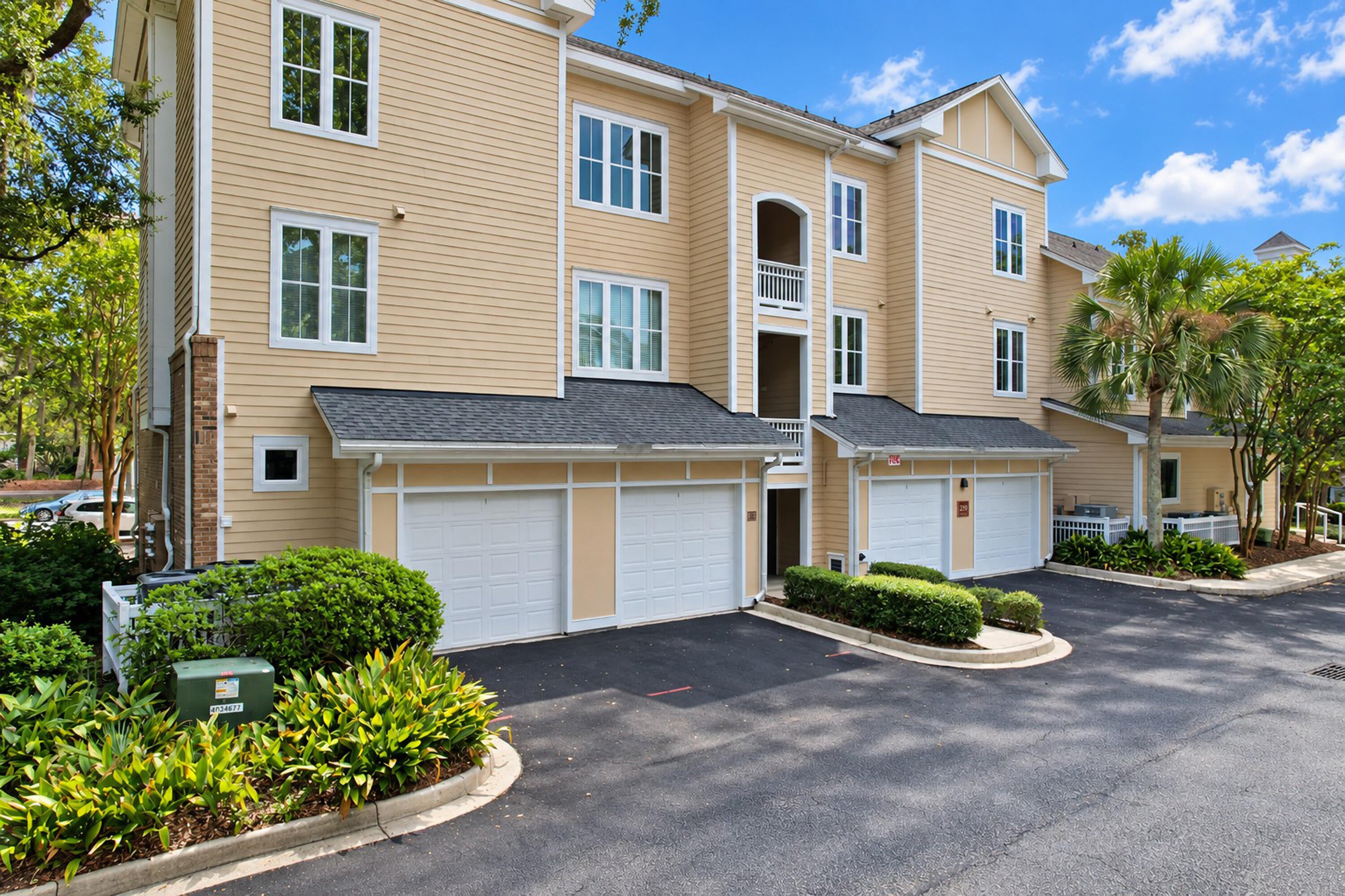 250 Seven Farms Drive 202