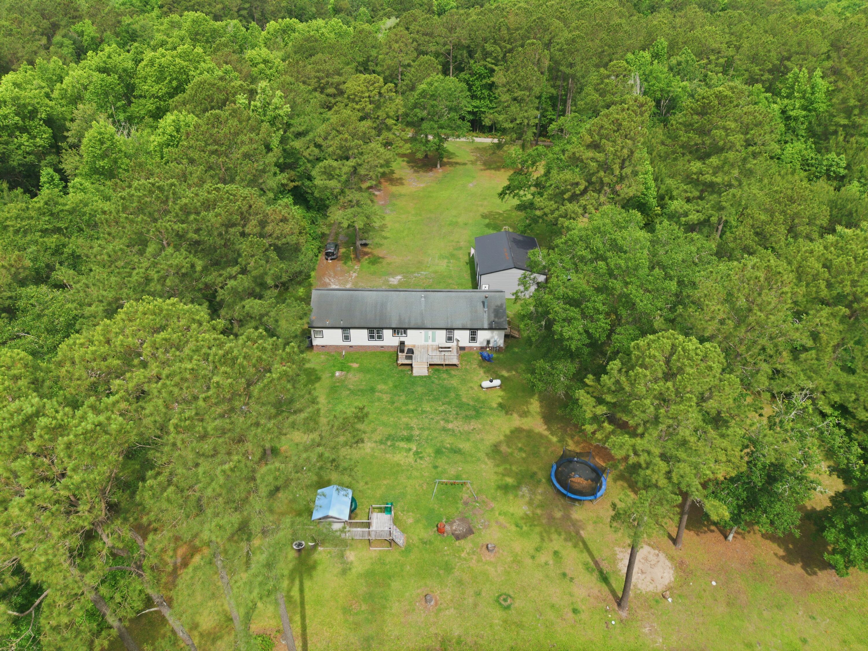 717 Huskie Lane