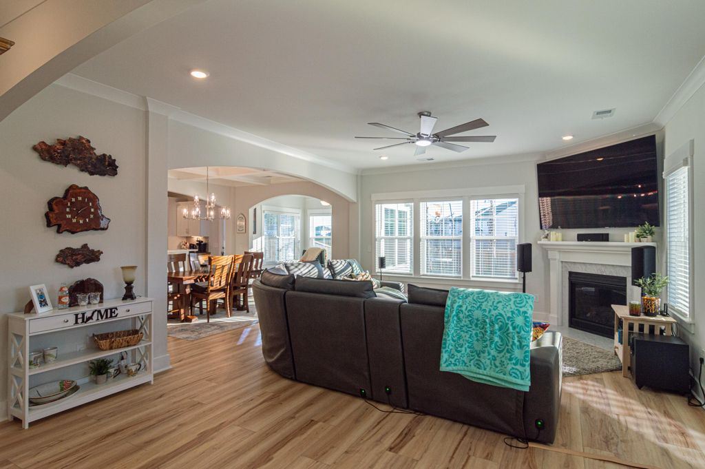 Photo of 435 Rowley Lane, Summerville, SC 29486 (MLS # 26000443)