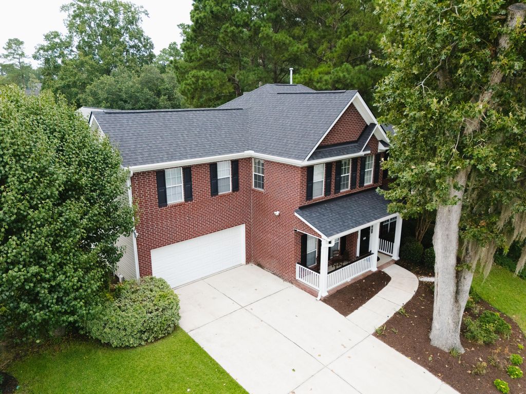 Photo of 100 Temuco Lane, Summerville, SC 29483 (MLS # 26003373)