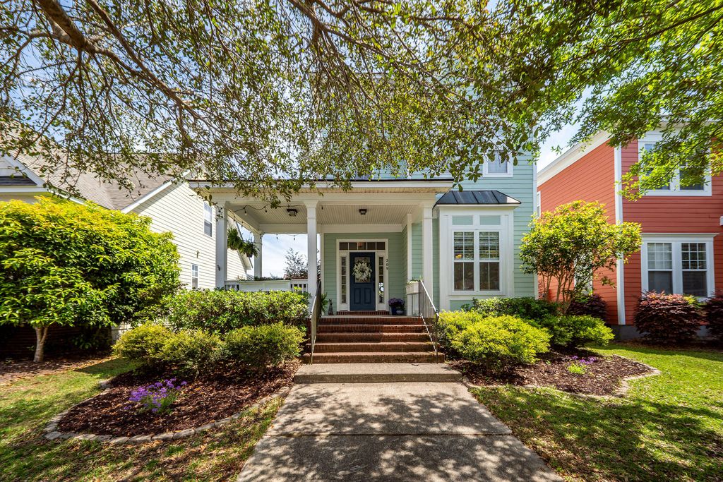 Photo of 209 Barberry Street, Summerville, SC 29483 (MLS # 26010122)