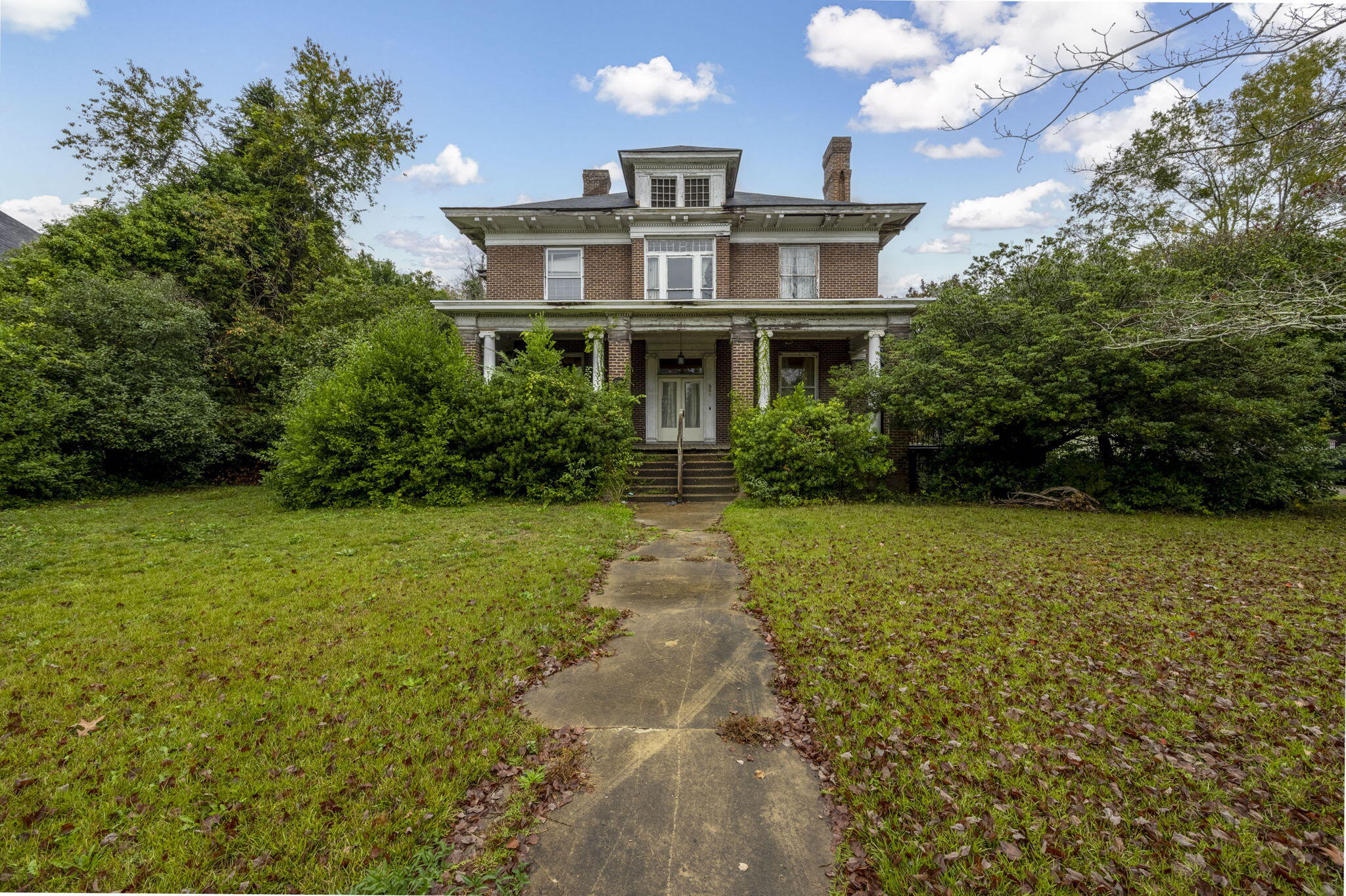 321 W Hampton Avenue