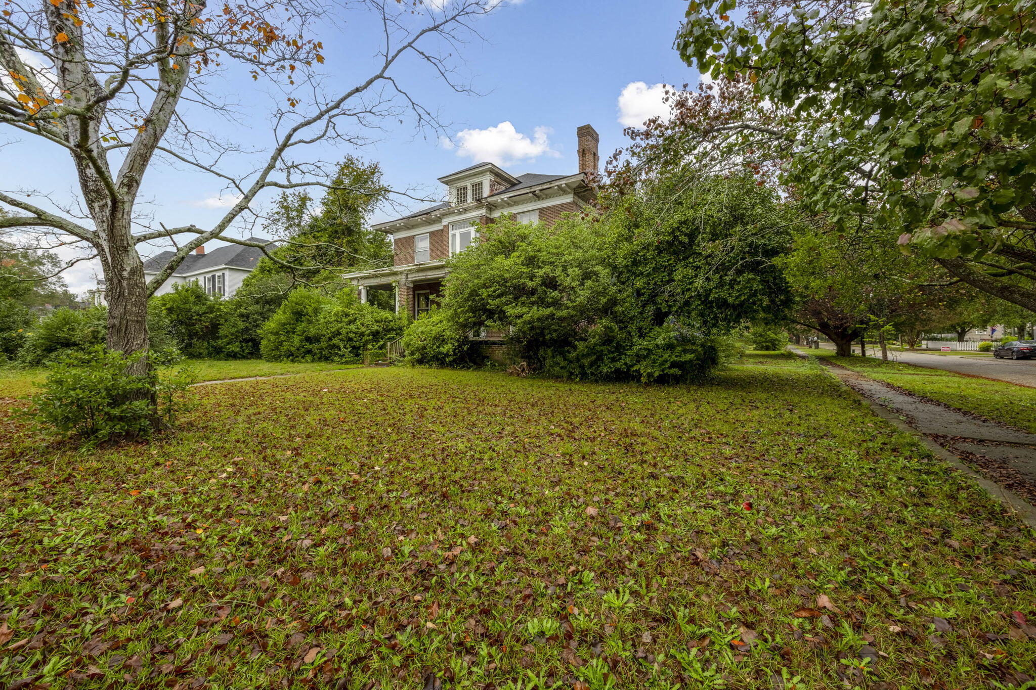 321 W Hampton Avenue