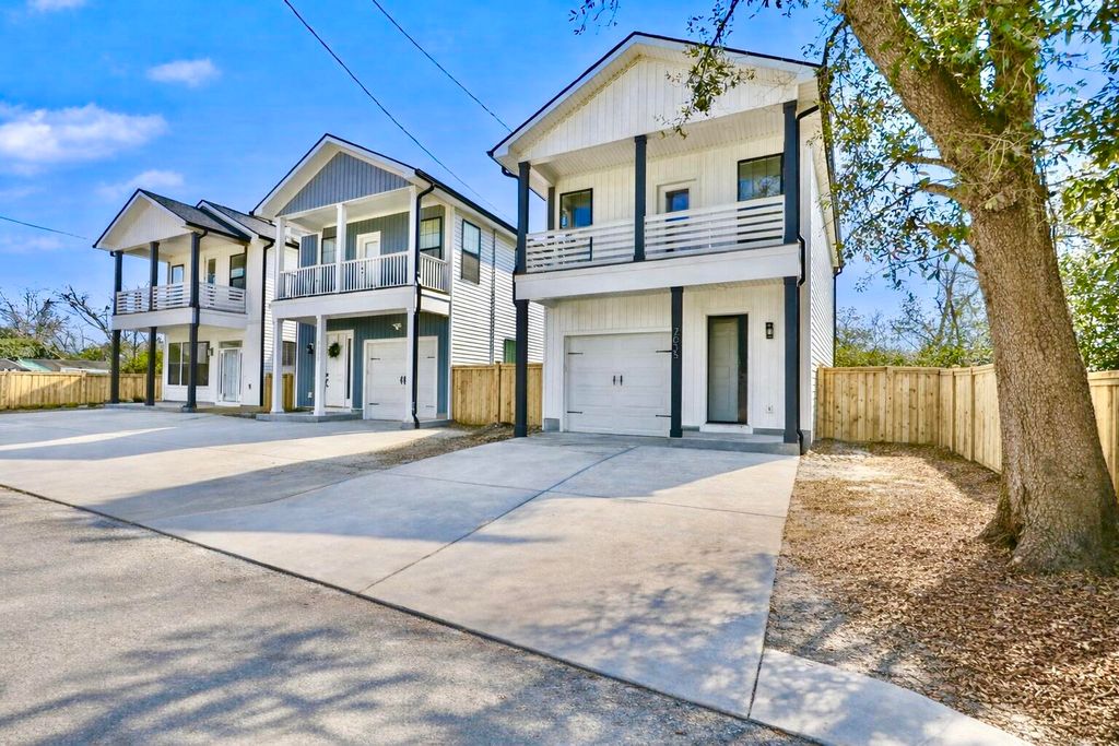 Photo of 2035 Echo Avenue, North Charleston, SC 29405 (MLS # 26007171)