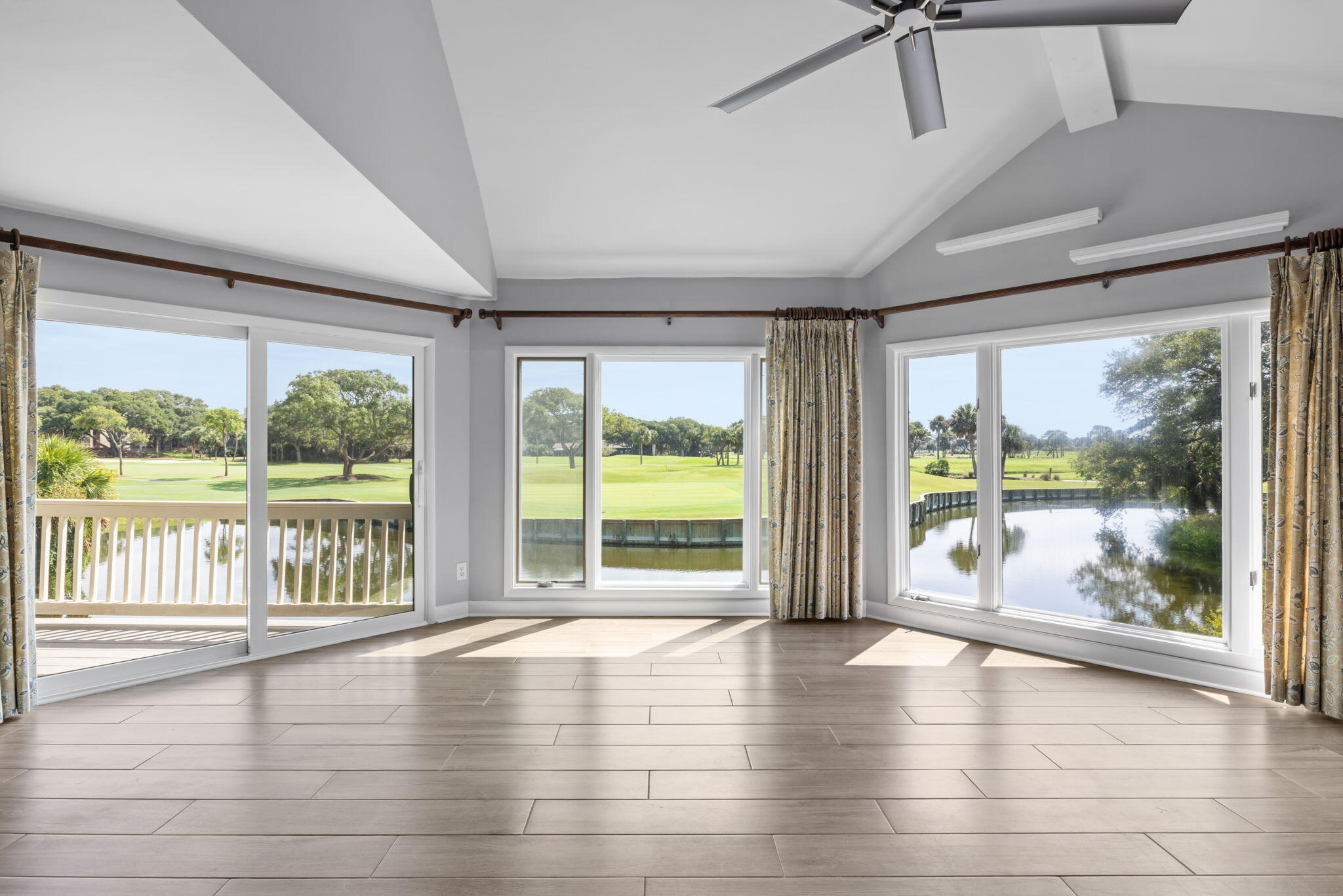 727 Spinnaker Beachhouse Court