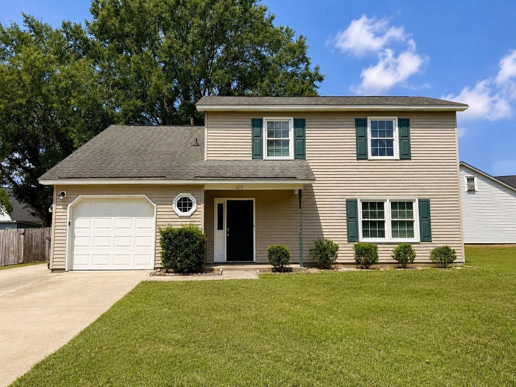 Photo of 209 William Street, Summerville, SC 29486 (MLS # 26022022)