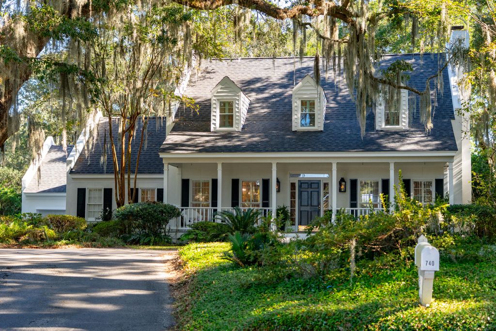 Photo of 740 Lawton Place, Charleston, SC 29412 (MLS # 25029085)