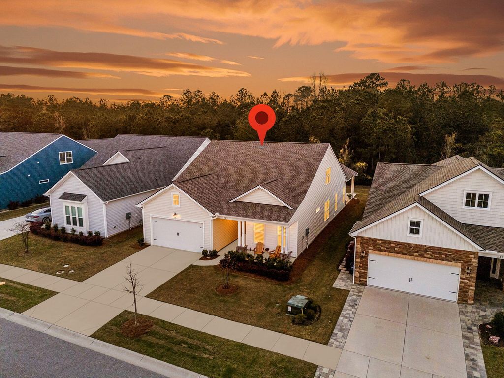 Photo of 644 Marsh Cove Circle, Summerville, SC 29486 (MLS # 26008643)