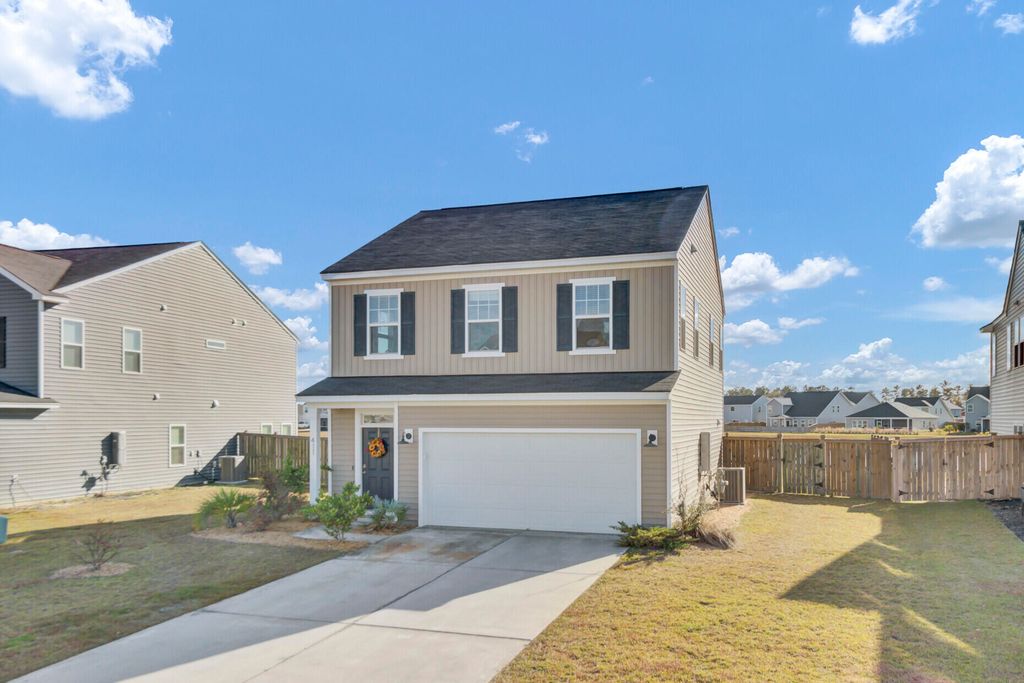 Photo of 411 Carrara Drive, Summerville, SC 29486 (MLS # 25030889)