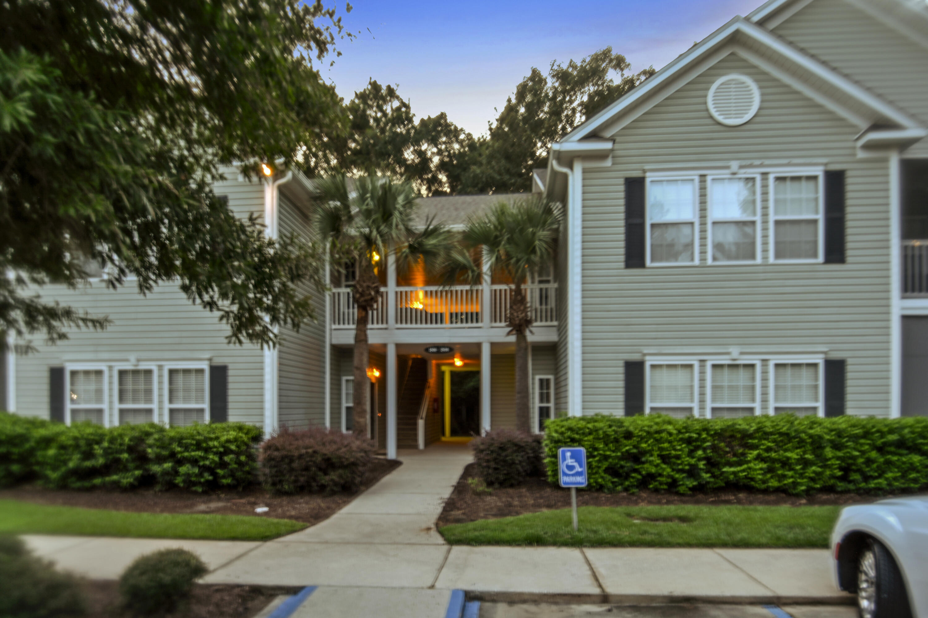 1505 Whitby Lane