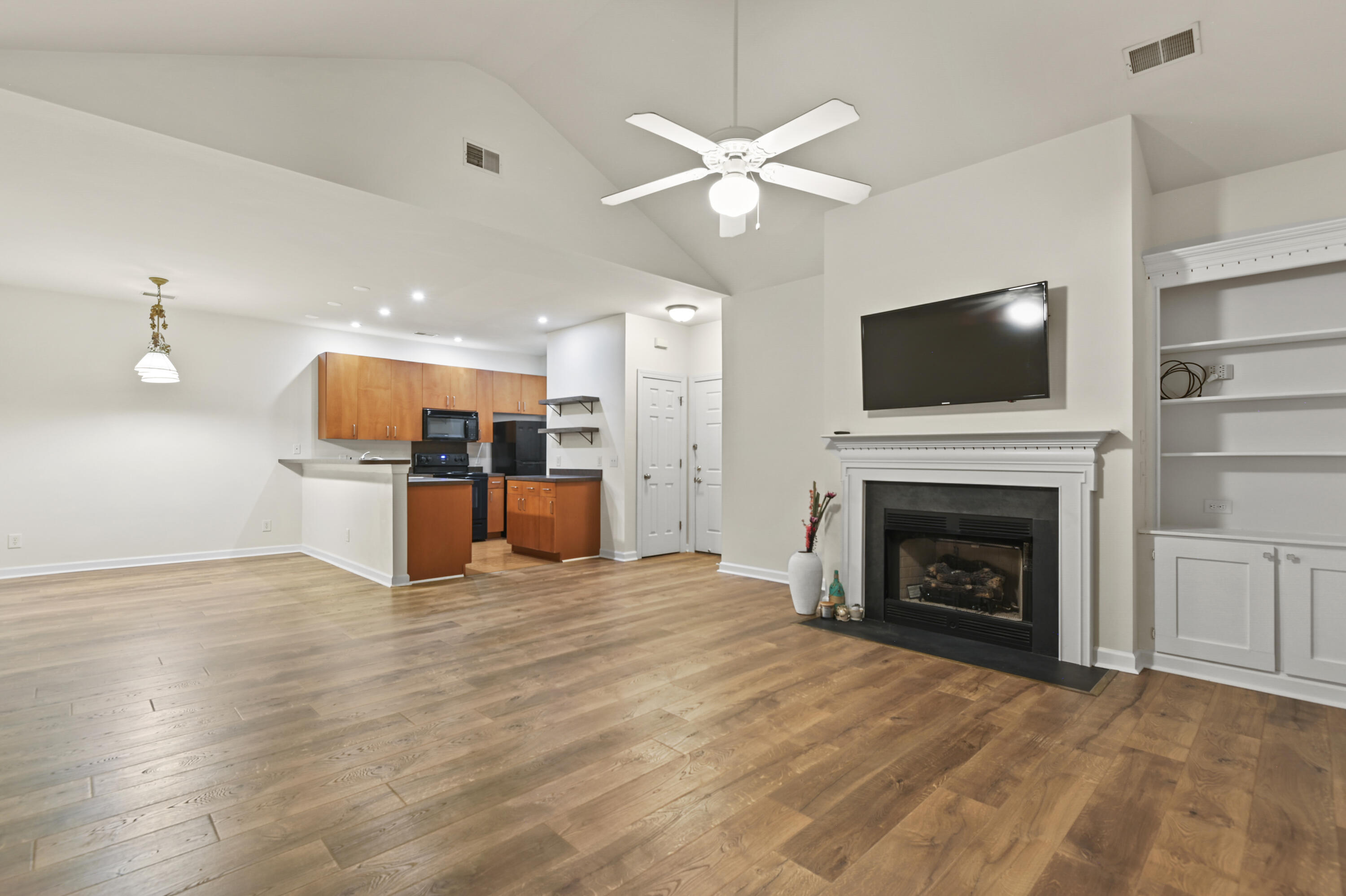 1505 Whitby Lane