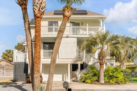 A home in Isle of Palms