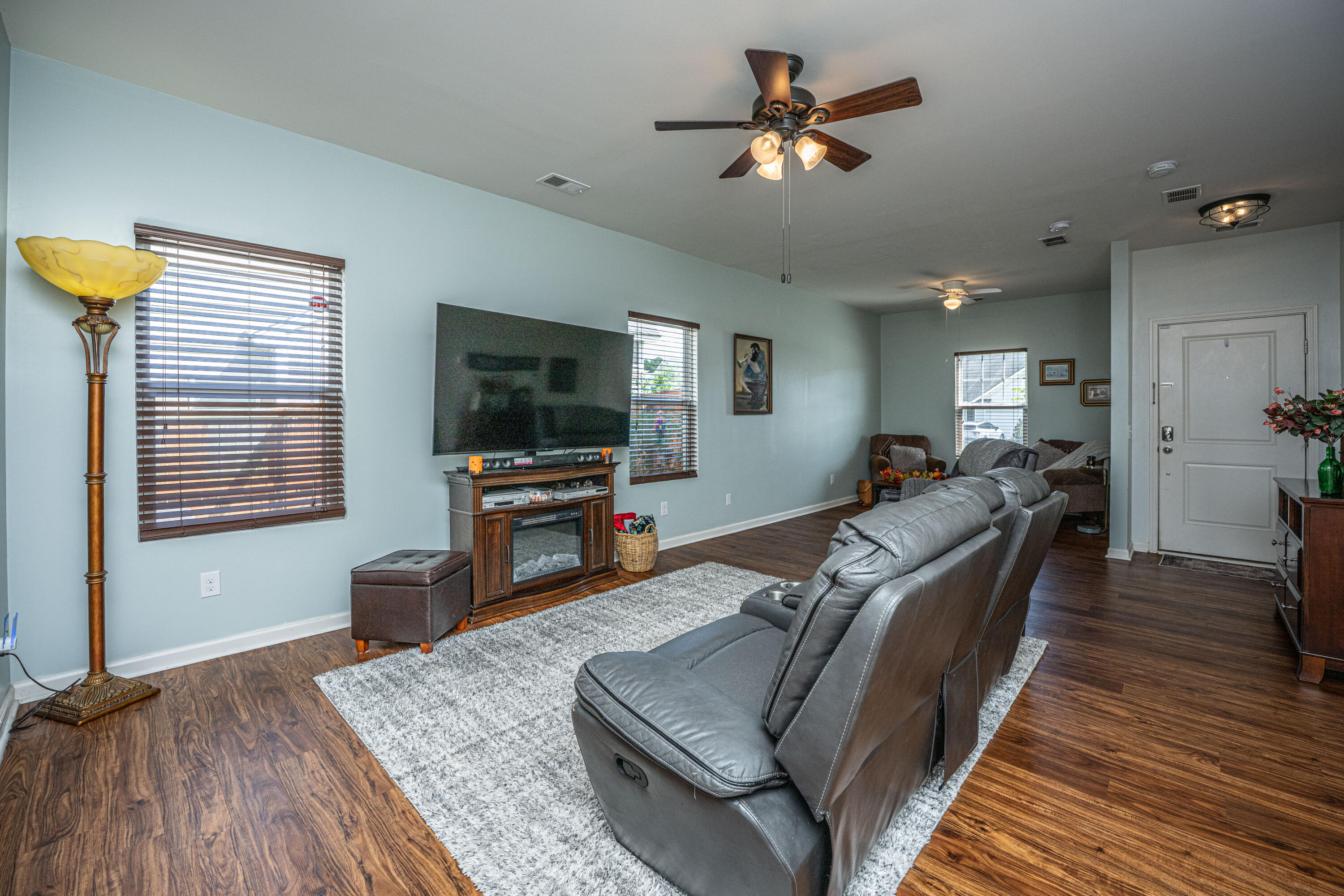 419 Thoroughbred Dr Drive