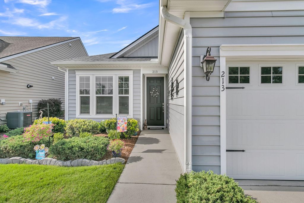 Photo of 213 Fall Crossing Place, Summerville, SC 29486 (MLS # 26013889)