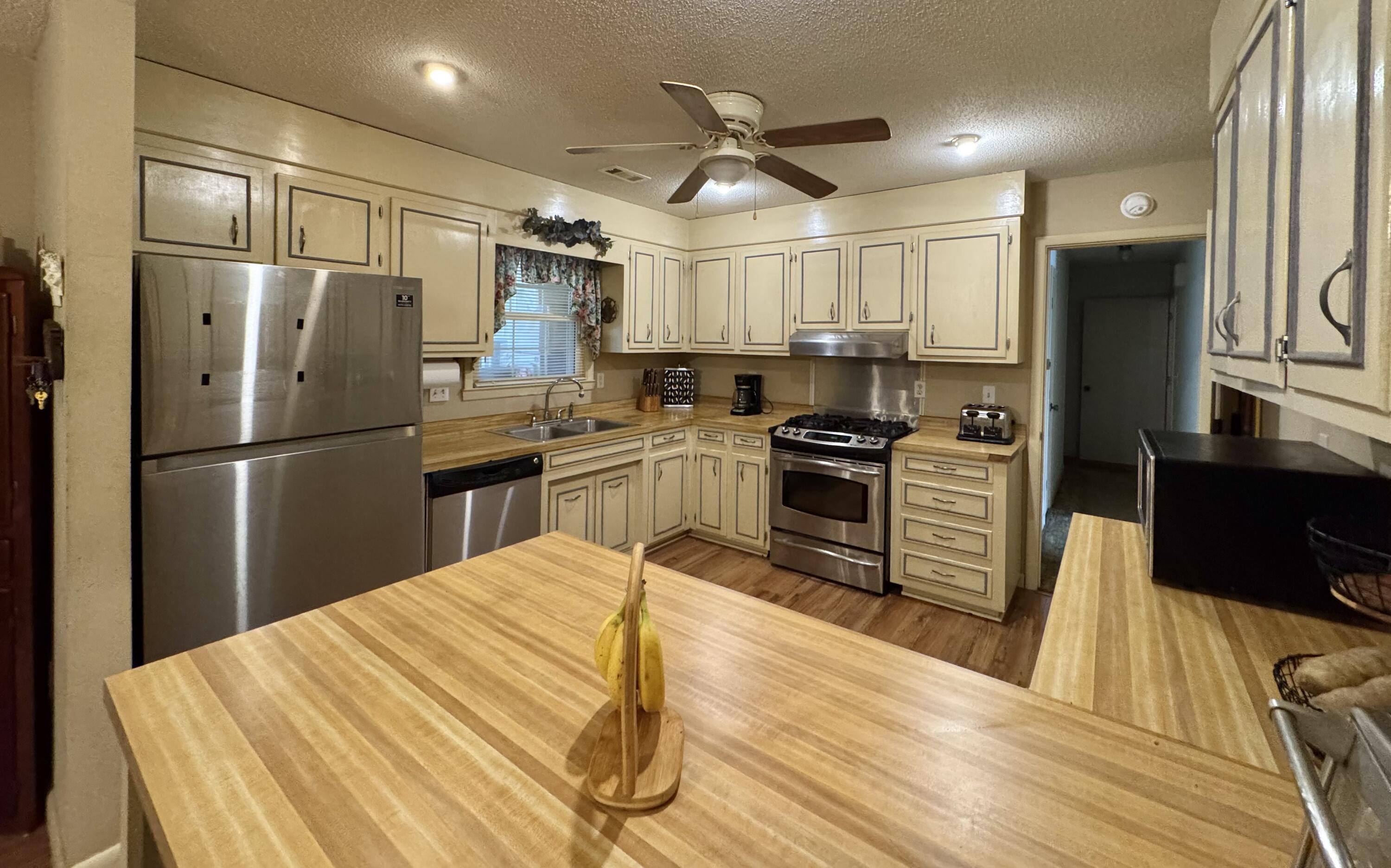 4057 Creekmoor Drive