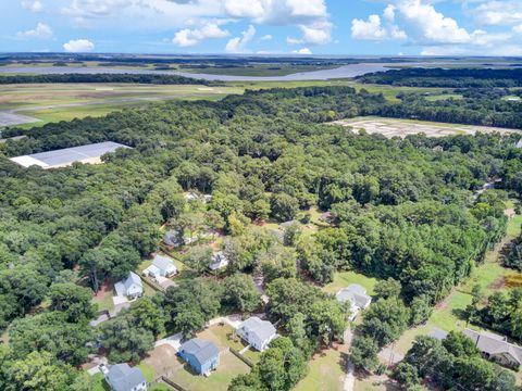 A home in Johns Island