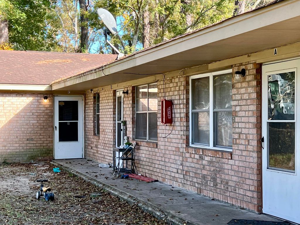 Photo of 836 White Oak Drive, Charleston, SC 29407 (MLS # 25015031)