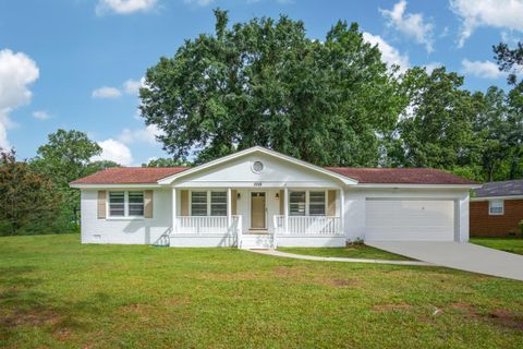 Photo of 2058 Bishop Drive, Charleston, SC 29414 (MLS # 25016556)