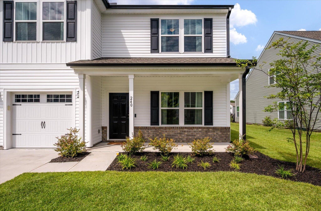 Photo of 240 Surfbird Road, Summerville, SC 29486 (MLS # 26026635)