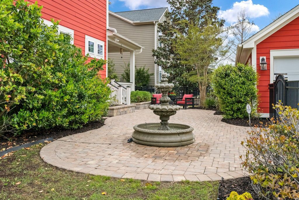 Photo of 1466 Hollenberg Lane, Mount Pleasant, SC 29466 (MLS # 26008626)