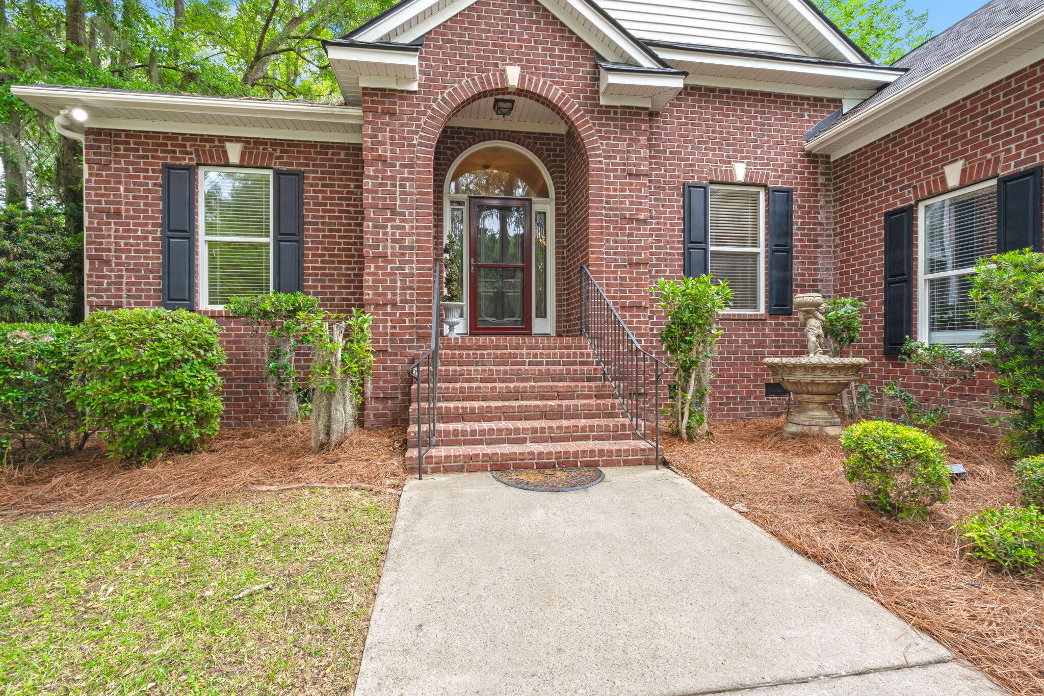 8789 Laurel Grove Lane