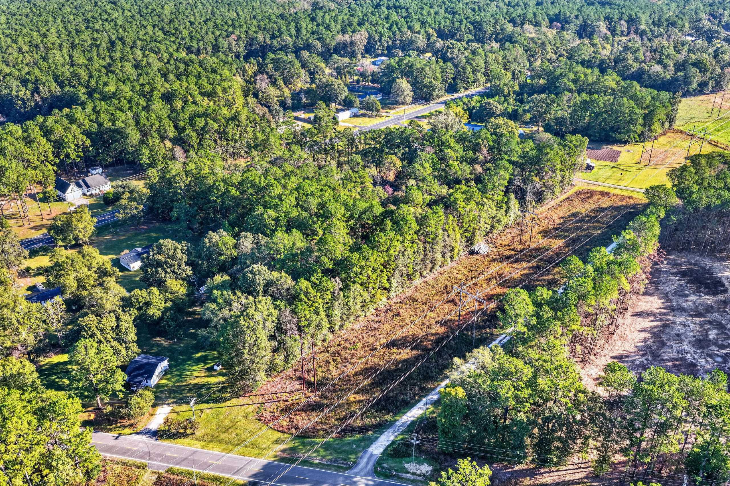 2553 N Highway 17a