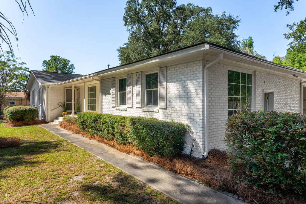 Photo of 708 N Magnolia Street, Summerville, SC 29483 (MLS # 25027230)