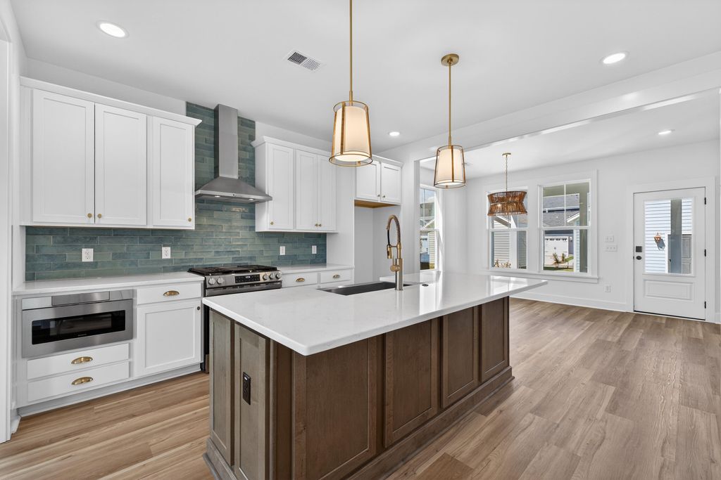 Photo of 516 Ivy Green Lane, Summerville, SC 29486 (MLS # 26007240)