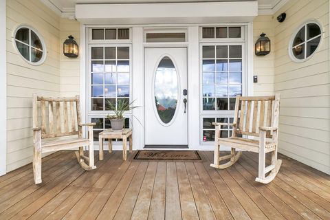 A home in Edisto Island