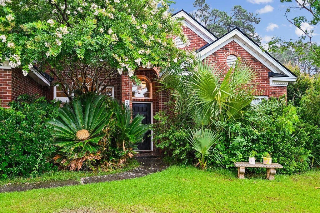 Photo of 2012 Andover Way, Mount Pleasant, SC 29466 (MLS # 26019854)