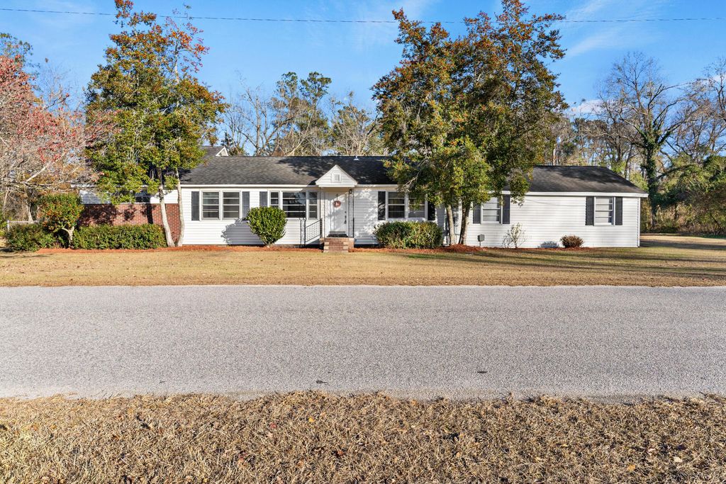 Photo of 115 Rowes Pump Drive, Rowesville, SC 29133 (MLS # 26000230)