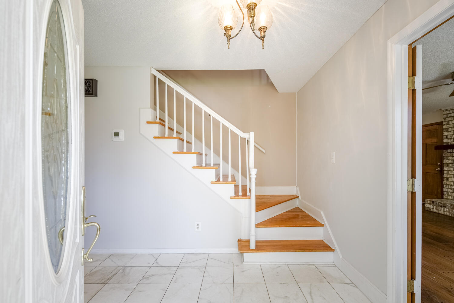 Photo 5 of 42 of 217 Shaftesbury Lane house