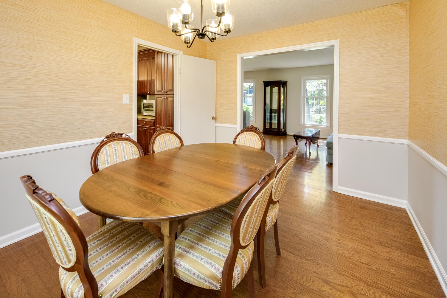 Photo 13 of 42 of 217 Shaftesbury Lane house