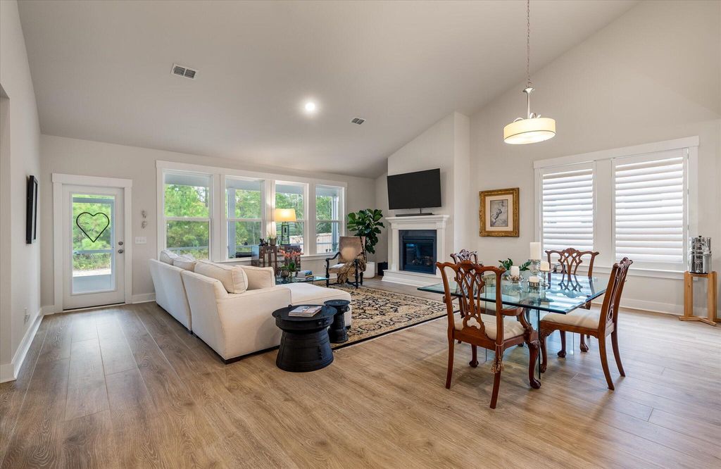 Photo of 178 Wappoo Trace Lane, Summerville, SC 29486 (MLS # 25026051)