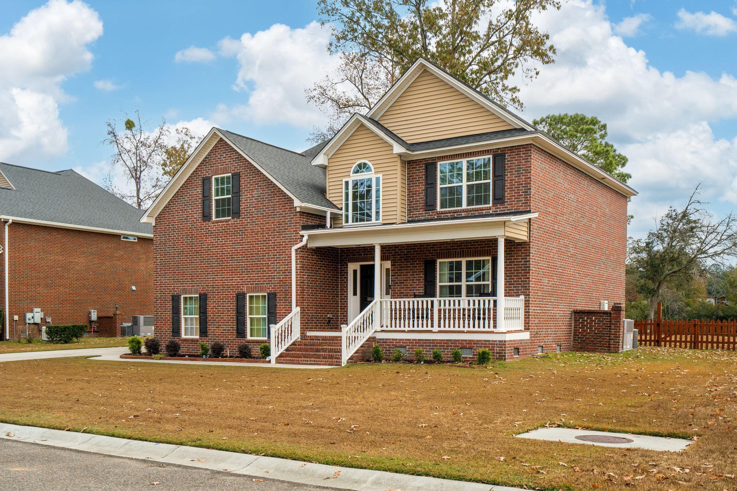 5516 Crescent View Drive