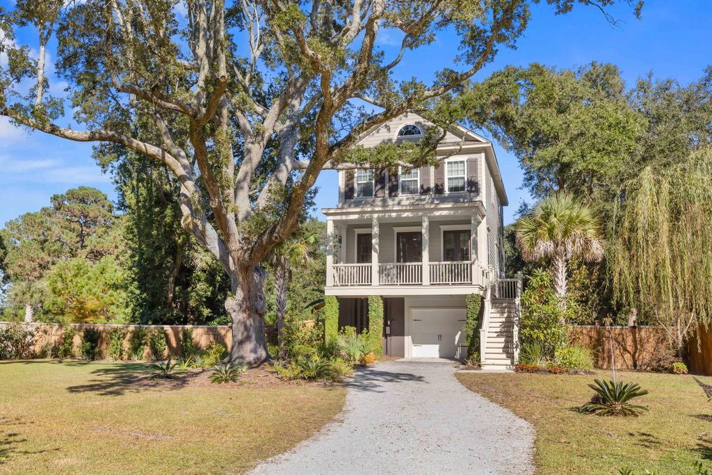 Photo of 2146 Brown Pelican Lane, Charleston, SC 29412 (MLS # 25030727)